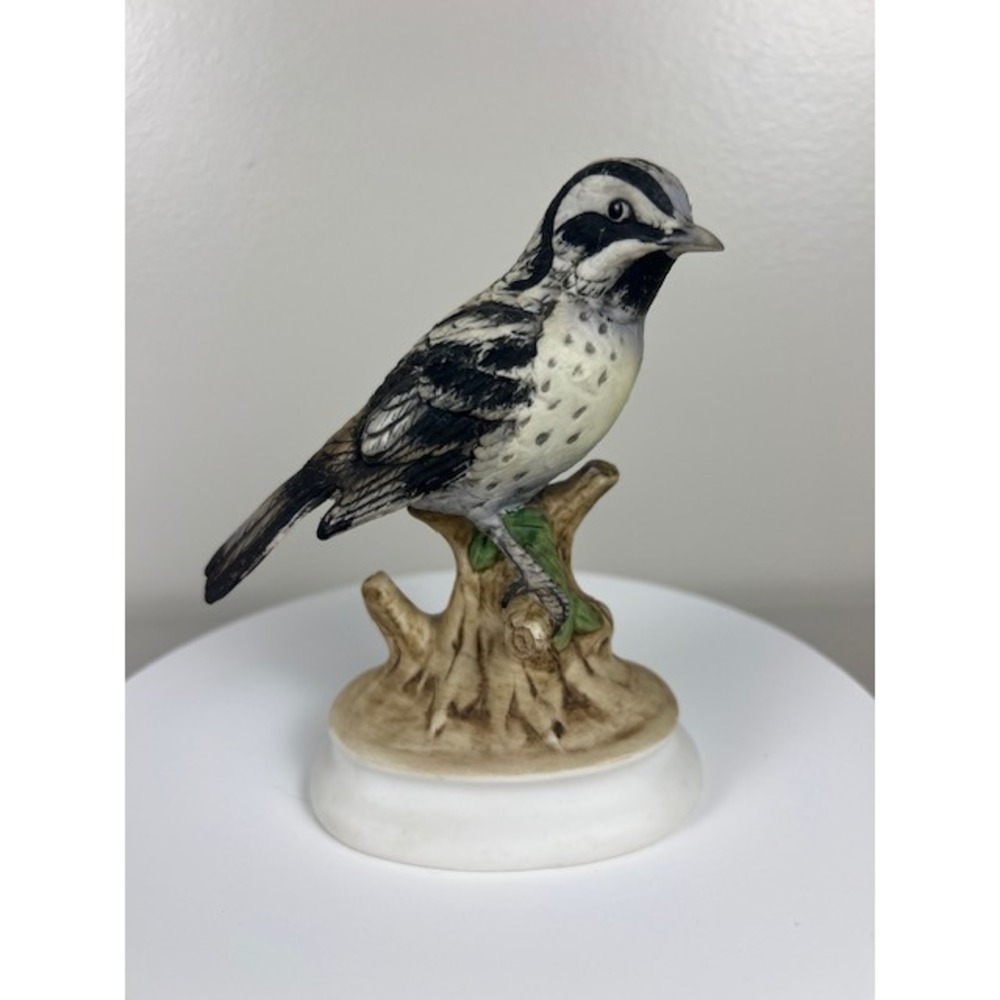Lefton China Warbler Bird Figurine KW4206 Vintage Hand Painted Porcelain 4in